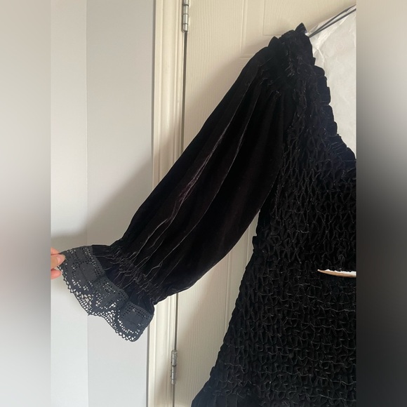 Free People Whimsigoth Velvet Set Smocked Mini & Tie-Back Top Noir Luxe - Picture 3 of 15